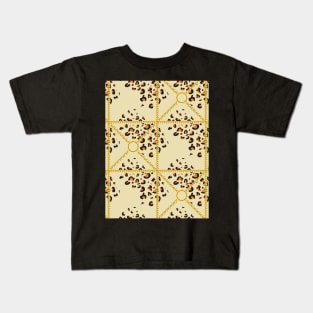Leopard skin texture with golden chains Kids T-Shirt